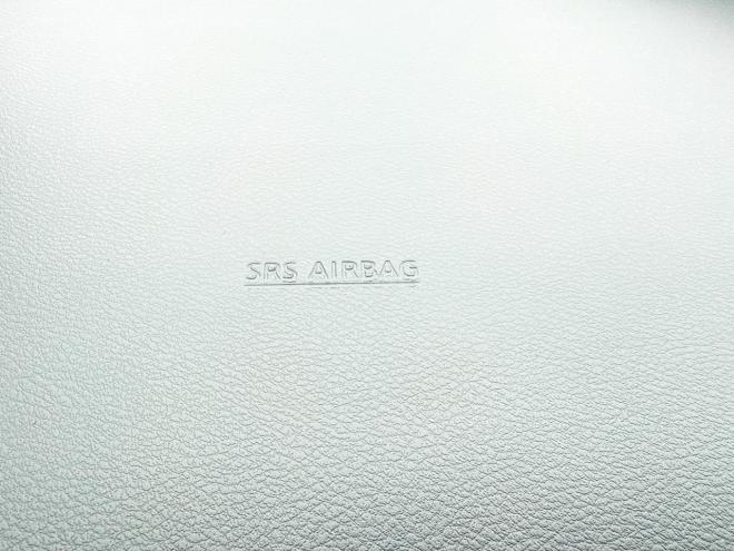 セレナ2.0ハイウェイスター 4WD ローンが不安な方＜優遇ローン＞ 4WD 2000 5Dr　本州仕入 寒冷地仕様 ユーザー買取車　インテリジェントルームミラー　プロパイロット　ハンズフリーパワスラ　両側パワスラ　電動パーキング　ドラレコ　アラウンドビューモニター　ETC