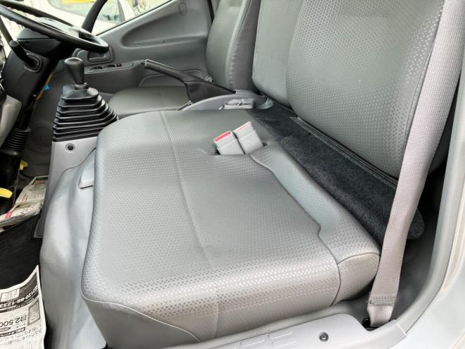 ダイナ中古　4WD