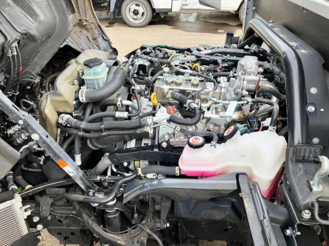 ダイナ中古　4WD