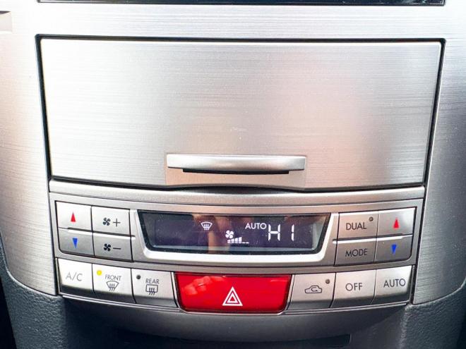 レガシィツーリングワゴン2.5i Lパッケージ 4WD　ローンが不安な方＜優遇ローン＞　本州仕入　1年保証　社外ナビ　フルセグTV