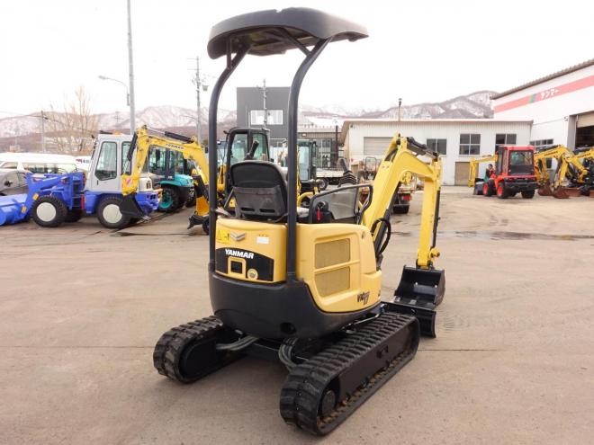 バックホーヤンマー　VIO17　バケット容量0.06m3