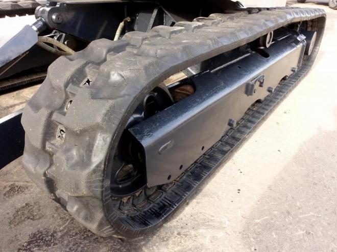 バックホーヤンマー　VIO25-6　バケット容量0.08m3