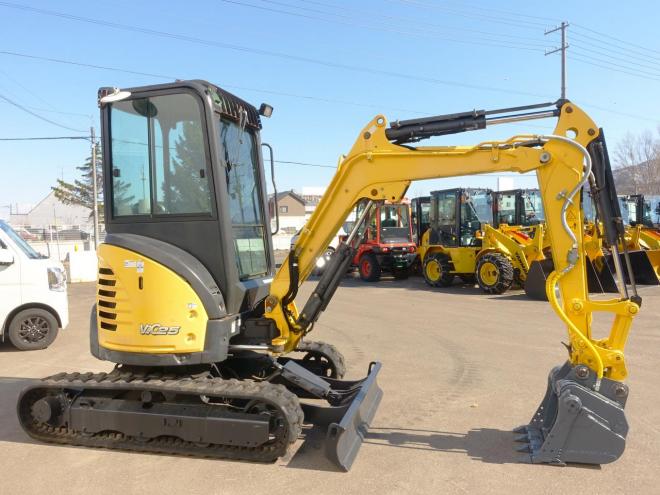 バックホーヤンマー　VIO25-6　バケット容量0.08m3