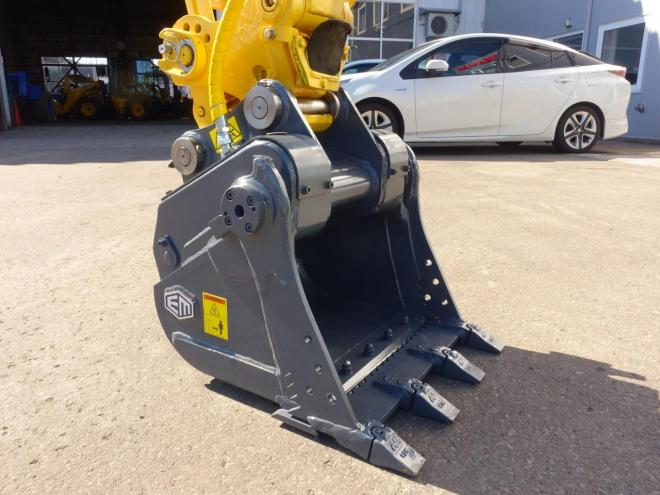 バックホーヤンマー　VIO25-6　バケット容量0.08m3