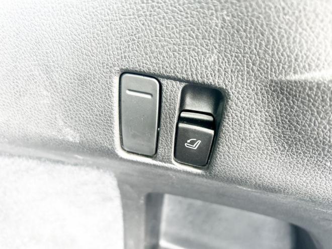 レヴォーグ1.6GTアイサイト 4WD　ローンが不安な方＜優遇ローン＞本州仕入　寒冷地仕様　アイサイト　ターボ車 4WD