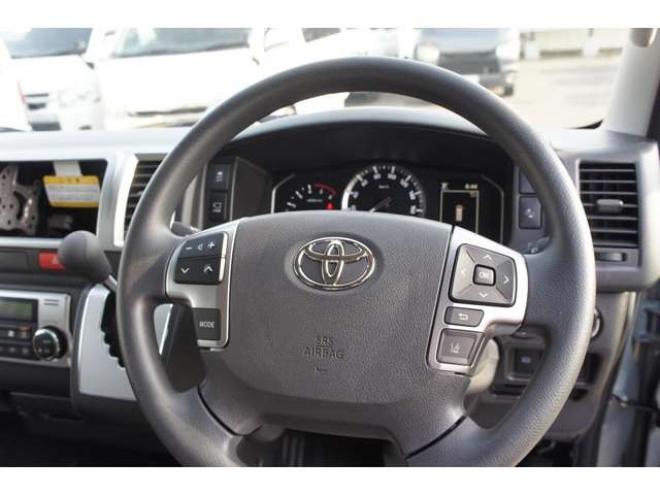 ハイエースバン2.8 スーパーGL ロング ディーゼルターボ 4WD　アースカラーPKG　登録済未使用車　アーバンカーキ　　両側パワースライドドア　デジタルインナーミラー　全方位カメラ　バックカメラ　寒冷地仕様　LEDヘッドライト　415コブラフラットベッドキット 登録済未使用車 2800