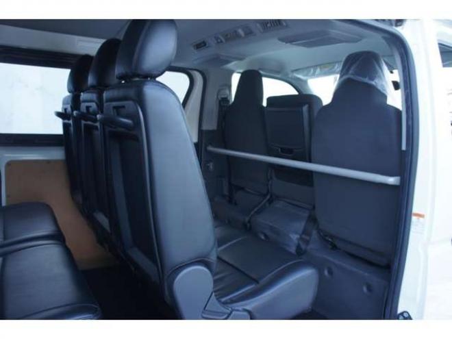 ハイエースバン2.8 DX ロング GLパッケージ ディーゼルターボ 4WD　Bカメラ　TRDフロントスポイラー　マッドフラップ　エセックス16インチアルミ　オープンカントリーRT　LEDヘッドライト　Wエアバッグ　AC100V　8人乗り構造変更済　寒冷地仕様　リアヒーター&エアコン 2800