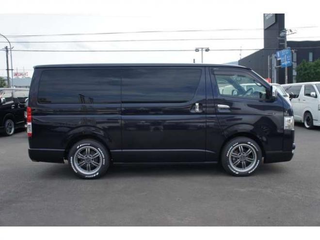 ハイエースバン2.8 スーパーGL ダークプライムII ロングボディ ディーゼルターボ 4WD　415COBRA　クリーンルック3Fスポ&BY2ボンネット&ステージ2ルーフスポ&バッドラッカーIII17インチAW&フラットベッドキット　ヨコハマPARADA17インチ　デジタルインナー　パノラマモニター　両側パワースライドドア 2800