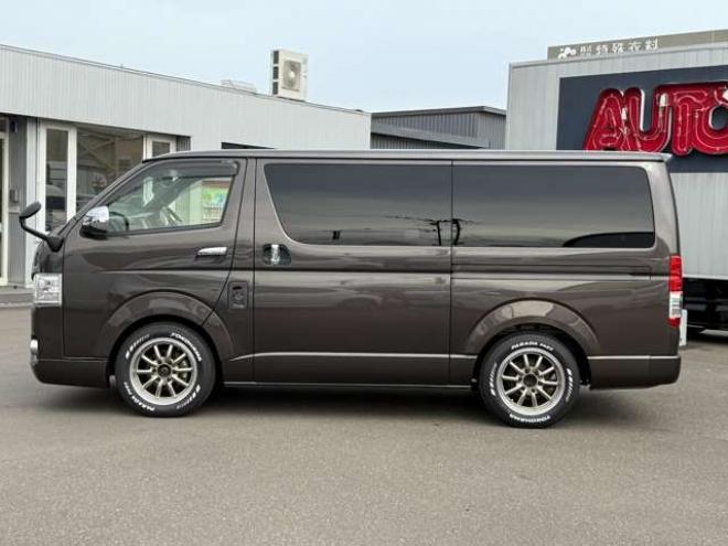 ハイエースバン2.8 スーパーGL 50TH アニバーサリー リミテッド ロングボディ ディーゼルターボ 4WD　415COBRA　CL-3 フロントリップスポイラー　ステージ2ルーフスポイラー　By2NEO　BADフェイスボンネット　ローフォルムフェンダー　ESSEX　ENCB　17インチブロンズホイール　ヨコハマパラダ　NEWパーツカスタム 2800