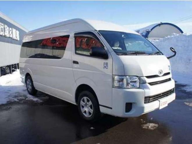 レジアスエース2.7 ウェルキャブ Bタイプ スーパーロング 4WD　ワンオーナー　純正メモリーナビTV　Bカメラ　車いす移動車　車いす2基固定装置付き　9人乗り　リア電動リフト　寒冷地仕様 福祉車両 2700