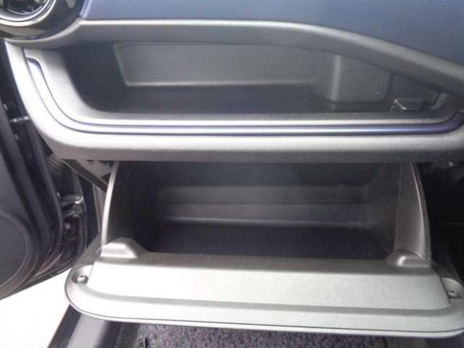 アクア1.5 S　純正ナビ　バックカメラ　スマートキー　車検令和8年8月 2WD 1500