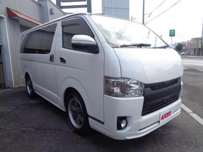 ハイエースバン3.0 スーパーGL ダークプライム ロングボディ ディーゼルターボ 4WD　令和6年タイミングベルト交換済　ワンオーナー　社外ナビ　スマートキー　バックカメラ　フロント・サイドカメラ　バッドラッカー17インチアルミホイール　バッドフェイスボンネット 3000