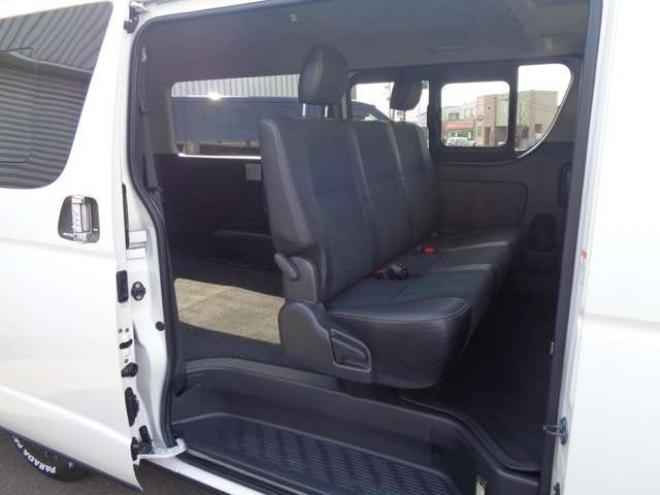 ハイエースバン3.0 スーパーGL ダークプライム ロングボディ ディーゼルターボ 4WD　スマートキー　社外ナビ　バックカメラ　フルセグ　Bluetooth 3000