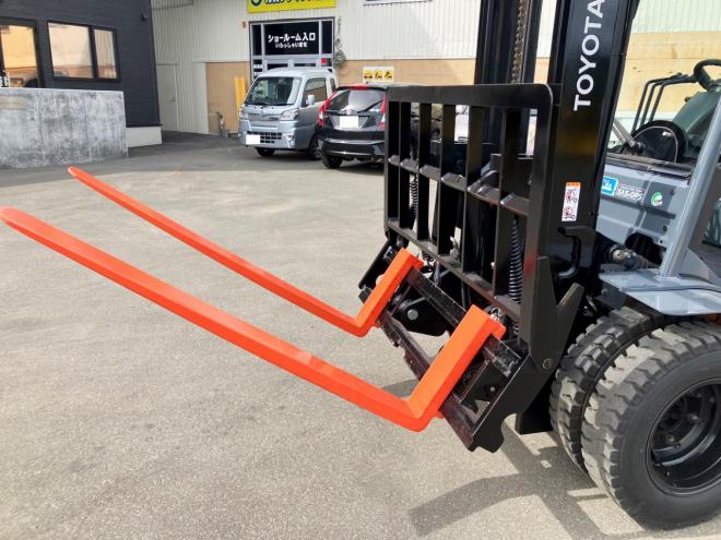 フォークリフトトヨタ　中古　8FD30　建機
