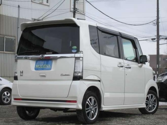 N-BOXカスタムG Lパッケージ 4WD　道外仕入れ パワスラドア プッシュスタート スマートキー HID フォグ ドアバイザー 純正アルミ 車検令和9年9月 1年間走行無制限保証付 660