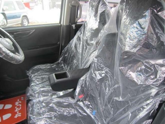 N-BOXカスタムG Lパッケージ 4WD　道外仕入れ パワスラドア プッシュスタート スマートキー HID フォグ ドアバイザー 純正アルミ 車検令和9年9月 1年間走行無制限保証付 660