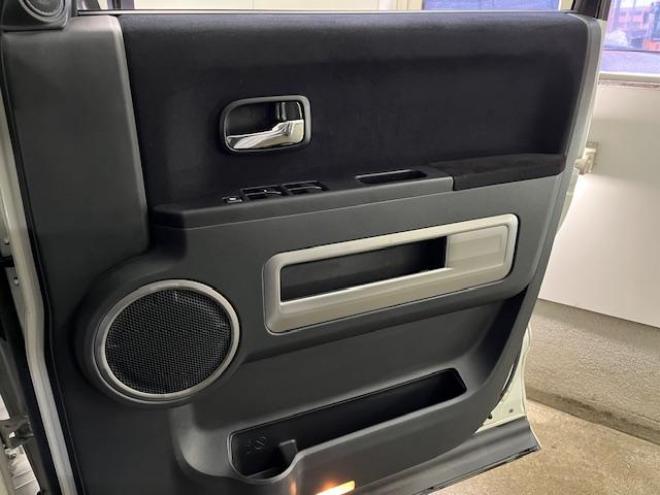 デリカＤ：５　Ｇパワーパッケージ　本州仕入　寒冷地仕様　禁煙車　両側パワースライドドア　エクストリーム１６インチＡＷ＋ＮＥＯＬＩＮホワイトレター　新品ＪＡＯＳブラックマッドガード　アルパイン製リアグリップダウンモニター　ストラーダナビ 4WD 2400 5Dr