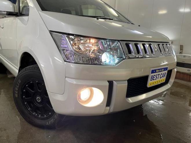 デリカＤ：５　Ｇパワーパッケージ　本州仕入　寒冷地仕様　禁煙車　両側パワースライドドア　エクストリーム１６インチＡＷ＋ＮＥＯＬＩＮホワイトレター　新品ＪＡＯＳブラックマッドガード　アルパイン製リアグリップダウンモニター　ストラーダナビ 4WD 2400 5Dr