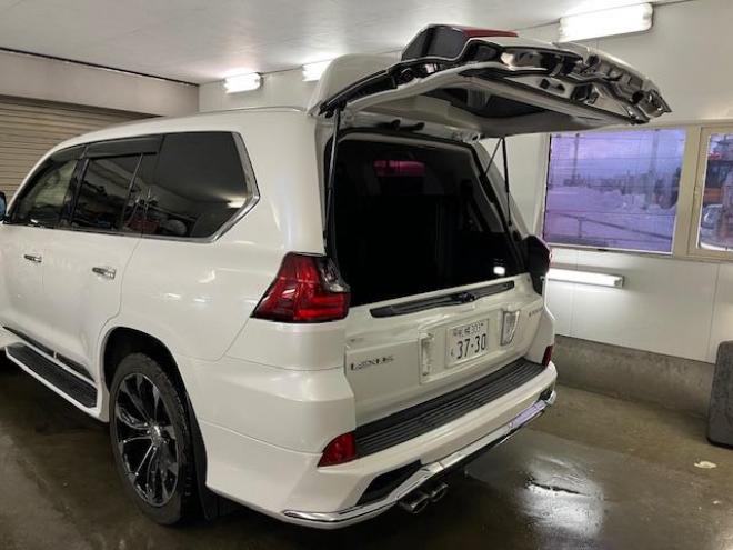 レクサスＬＸ５７０　寒冷地仕様　禁煙車　ＷＡＬＤ２２インチＡＷ　レクサスセーフティプラス　マークレビンソン　モデリスタスポイラー　純正ブラックレザーシート　社外１８インチＡＷ＋スタッドレスタイヤ付　パノラミックビュー 4WD 5700 5Dr