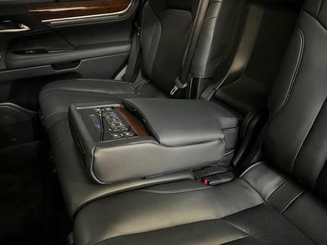 レクサスＬＸ５７０　寒冷地仕様　禁煙車　ＷＡＬＤ２２インチＡＷ　レクサスセーフティプラス　マークレビンソン　モデリスタスポイラー　純正ブラックレザーシート　社外１８インチＡＷ＋スタッドレスタイヤ付　パノラミックビュー 4WD 5700 5Dr