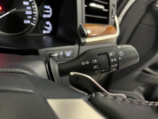 レクサスＬＸ５７０　寒冷地仕様　禁煙車　ＷＡＬＤ２２インチＡＷ　レクサスセーフティプラス　マークレビンソン　モデリスタスポイラー　純正ブラックレザーシート　社外１８インチＡＷ＋スタッドレスタイヤ付　パノラミックビュー 4WD 5700 5Dr