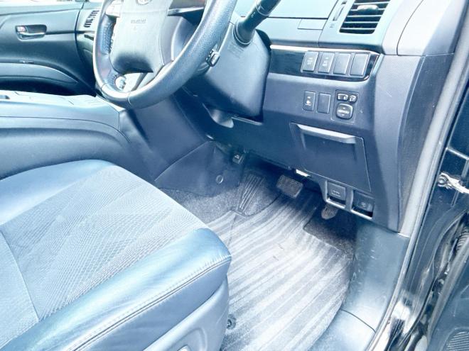 エスティマハイブリッドハイブリッド2.4アエラス プレミアムED 4WD　ローンが不安な方＜優遇ローン＞　本州仕入　ナビTV　純正8型ナビ　後席モニター 4WD 2400 5Dr