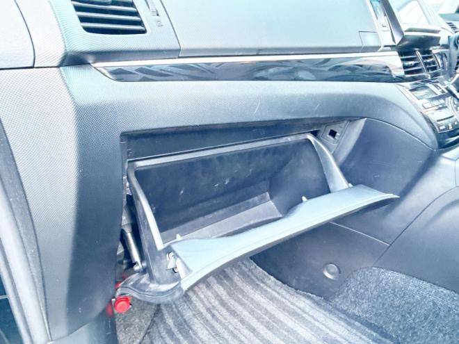 エスティマハイブリッドハイブリッド2.4アエラス プレミアムED 4WD　ローンが不安な方＜優遇ローン＞　本州仕入　ナビTV　純正8型ナビ　後席モニター 4WD 2400 5Dr