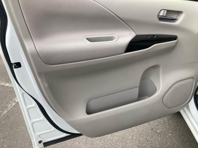 セレナG-S ハイブリッド 4WD 5Dr