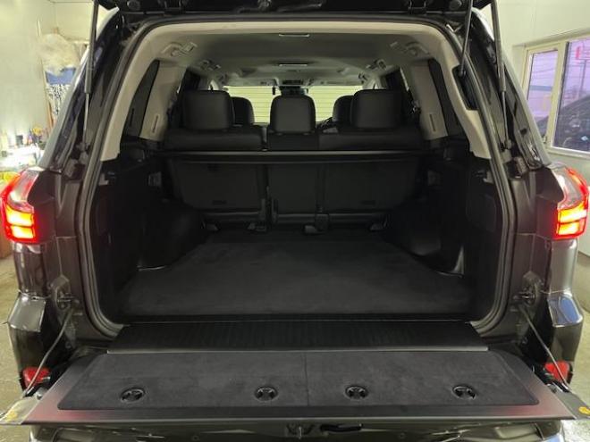 レクサスＬＸ５７０　本州仕入　寒冷地仕様　禁煙車　クリフォードセキュリティ　純正２１インチＡＷ　社外１８ＡＷ＋スタッドレスタイヤ付　純正ブラックレザーシート　ヘッドアップディスプレイ　全方位パノラミックビューモニター 4WD 5700 5Dr