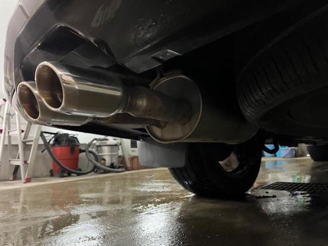 レクサスＬＸ５７０　本州仕入　寒冷地仕様　禁煙車　クリフォードセキュリティ　純正２１インチＡＷ　社外１８ＡＷ＋スタッドレスタイヤ付　純正ブラックレザーシート　ヘッドアップディスプレイ　全方位パノラミックビューモニター 4WD 5700 5Dr