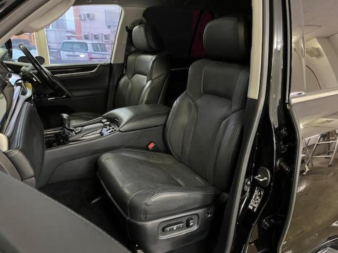 レクサスＬＸ５７０　本州仕入　寒冷地仕様　禁煙車　クリフォードセキュリティ　純正２１インチＡＷ　社外１８ＡＷ＋スタッドレスタイヤ付　純正ブラックレザーシート　ヘッドアップディスプレイ　全方位パノラミックビューモニター 4WD 5700 5Dr