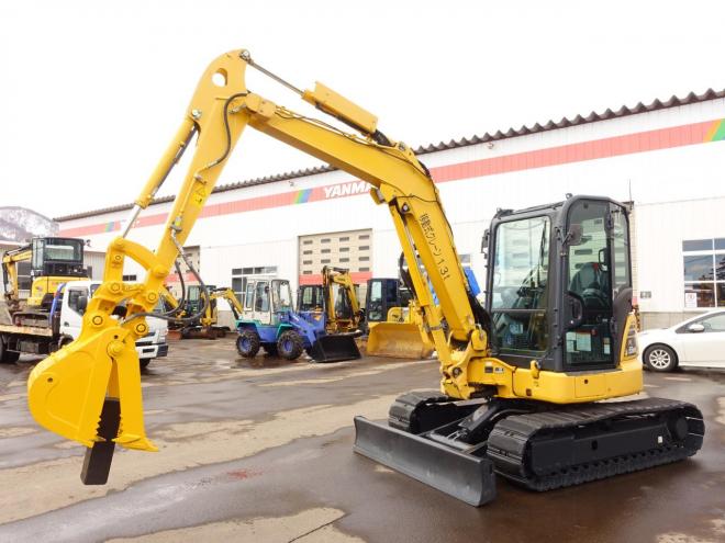 バックホーコマツ PC55MR-5N0  バケット容量0.20m3