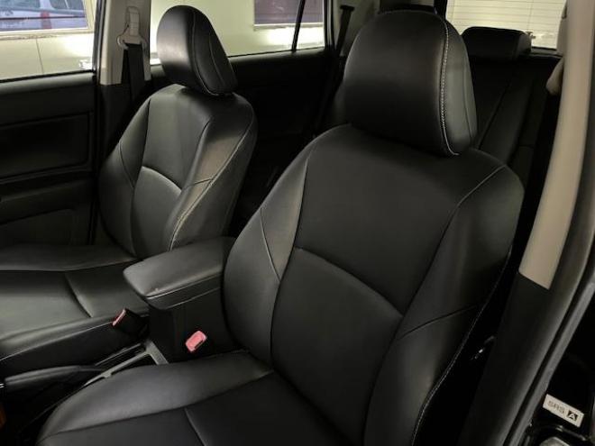 カローラルミオン１．８Ｓ　オンビーリミテッド　特別仕様車　寒冷地仕様　禁煙車　純正ブラックレザーシート　ＳＭＡＣＫ１７インチＡＷ　スタッドレスタイヤ付　純正ナビ　フルセグ地デジ　ＤＶＤ再生　Ｂｌｕｅｔｏｏｔｈオーディオ　バックカメラ　フロントガラス熱線 4WD 1800 5Dr