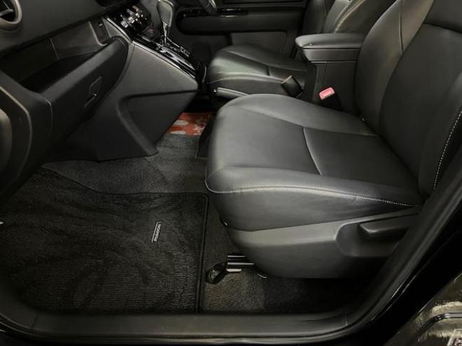 カローラルミオン１．８Ｓ　オンビーリミテッド　特別仕様車　寒冷地仕様　禁煙車　純正ブラックレザーシート　ＳＭＡＣＫ１７インチＡＷ　スタッドレスタイヤ付　純正ナビ　フルセグ地デジ　ＤＶＤ再生　Ｂｌｕｅｔｏｏｔｈオーディオ　バックカメラ　フロントガラス熱線 4WD 1800 5Dr