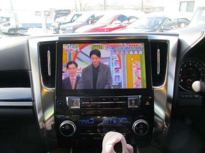 アルファード3.5 SA 4WD　TRDエアロ　クリスタルアイLEDテール　ダウンサス　レザー調シートカバー　アルパインナビ　フリップダウン　スピーカー　デジタルインナーミラー　シュタイナー20インチ　シーケンシャルウィンカー 3500