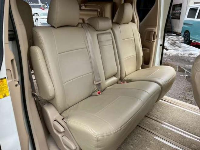 アルファード2.4 240X 4WD　モデリスタエアロ　車高調　ETC　後席モニター　両側電動スライドドア　社外エンジンスターター　パワステ　パワーウィンドウ　純正ナビ　純正アルミ　バックカメラ　キーレスエントリー　3列シート　ABS 2400