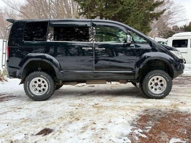 デリカD：5 2.4 G パワーパッケージ 4WD　リフトアップ　両側パワースライドドア　社外ナビ　バックカメラ　フロントカメラ　リアパワーゲート　後席モニター　パワステ　パワーウィンドウ　ABS　キーレスエントリー 2400