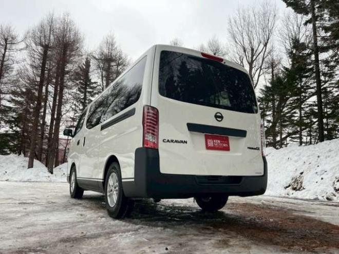 キャラバンNV350 2.5 プレミアムGX ロングボディ ディーゼルターボ 4WD　エンジンスターター　社外11インチナビ　バックカメラ　ETC　ワンオーナー　左側電動スライドドア　社外アルミ　パワーウィンドウ　パワステ　後席モニター　ABS　キーレスエントリー　衝突被害軽減ブレーキ 2500