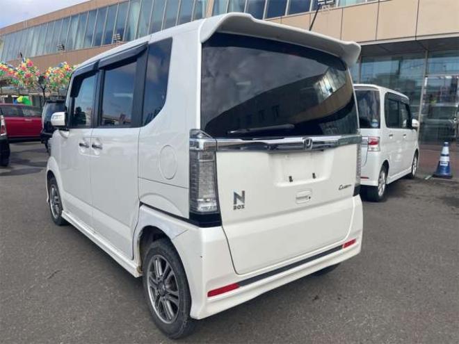 N-BOXカスタムG Lパッケージ 4WD　新在　庫　限　定　プラ　イス　20日21日22日 660