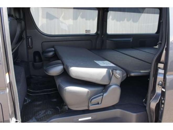 ハイエースバン2.8 スーパーGL ダークプライムII ロングボディ ディーゼルターボ 4WD　415COBRA　クリーンルック3 Fスポイラー&BY2Neoボンネット&ステージ2ルーフスポイラー&バッドラッカー17インチAW&フラットベッドキット　ヨコハマPARADA215/60R17　両側パワースライドドア　デジタルインナー 2800