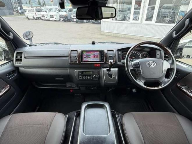 ハイエースバン2.8 スーパーGL 50TH アニバーサリー リミテッド ロングボディ ディーゼルターボ 4WD　415COBRA　CL-3 フロントリップスポイラー　ステージ2ルーフスポイラー　By2NEO　BADフェイスボンネット　ローフォルムフェンダー　ESSEX　ENCB　17インチブロンズホイール　ヨコハマパラダ　NEWパーツカスタム 2800