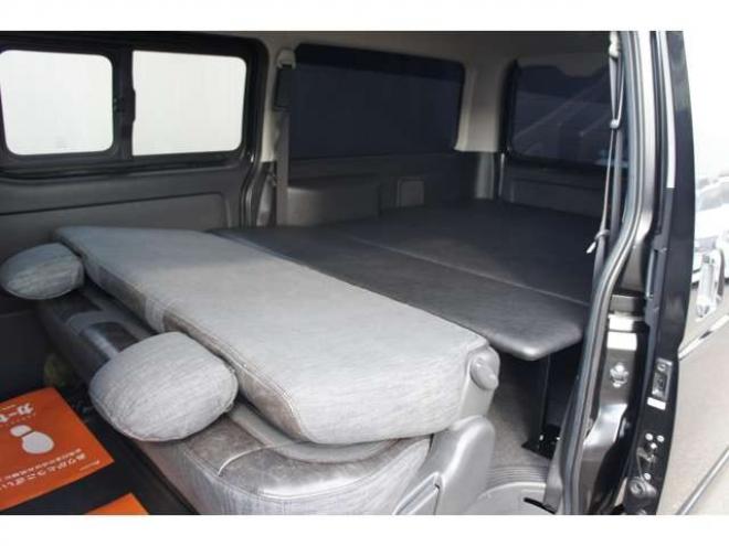 レジアスエース2.8 スーパーGL ダークプライム ロングボディ ディーゼルターボ 4WD　415COBRAオフィシャルコンプリート　ファントムヘッドライトシステム&新作HP-6　18インチホイール&フェイスリフトキット&フルエアロ&フローティングリップ&ローフォルムフェンダー　玄武2インチダウンブロック 2800