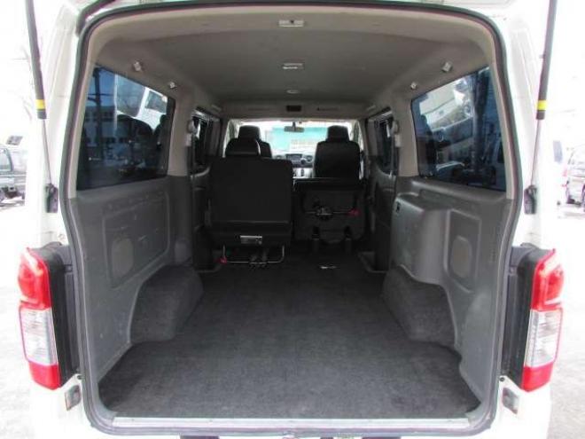キャラバンNV350 2.5 ライダー プレミアムGX ロングボディ ディーゼルターボ 4WD　純正ナビ/フルセグTV/バックカメラ/ブルートゥース/オートライト/リヤヒーター・クーラー/スマートキー/PUSHスタート/エンジンスターター/ETC 2500