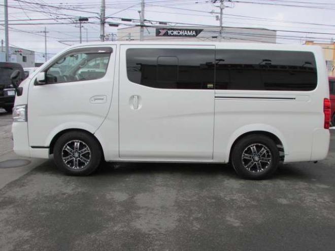 キャラバンNV350 2.5 ライダー プレミアムGX ロングボディ ディーゼルターボ 4WD　純正ナビ/フルセグTV/バックカメラ/ブルートゥース/オートライト/リヤヒーター・クーラー/スマートキー/PUSHスタート/エンジンスターター/ETC 2500