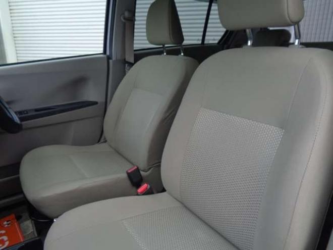 プレオプラス LA 4WD　ワンオーナー　純正CDオーディオ　CVT　アイドリングストップ　キーレス 660