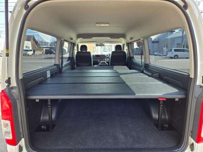 ハイエースバン2.7 スーパーGL ダークプライム ワイド ミドルルーフ ロングボディ 4WD　寒冷地仕様　パワスラ　リアヒーター&クーラー　プッシュスタート　スマートキー　ウッドコンビステアリング&シフトノブ　ハーフレザーシート　ドラレコ　バックカメラ　ETC　メモリナビ　フルセグTV　Bluetooth 2700