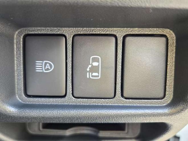 ハイエース2.7 グランドキャビン 4WD　寒冷地　10人乗り　スーパーロング　ワイドボディ　ハイルーフ　プッシュスタート　スマキー　パワスラ　リアヒーター&クーラー　ステアリングスイッチ　車線逸脱防止　衝突被害軽減　横滑り防止　電動格納ミラー 2700