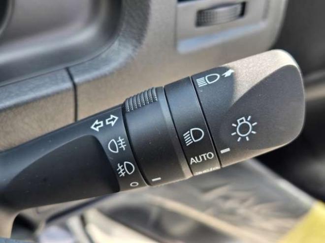 ハイエース2.7 グランドキャビン 4WD　寒冷地　10人乗り　スーパーロング　ワイドボディ　ハイルーフ　プッシュスタート　スマキー　パワスラ　リアヒーター&クーラー　ステアリングスイッチ　車線逸脱防止　衝突被害軽減　横滑り防止　電動格納ミラー 2700