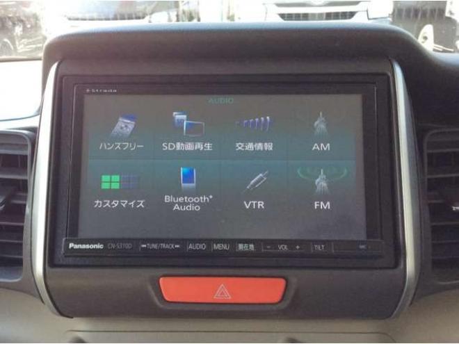 N-BOXG ターボパッケージ 4WD　パワスラ　スマートキー　クルーズコントロール　ドラレコ　バックカメラ　メモリーナビ　ETC　電動格納ミラー　オートライト　横滑り防止　アイドリングストップ　パナソニックフルセグTV　メモリナビ　Bluetooth 660