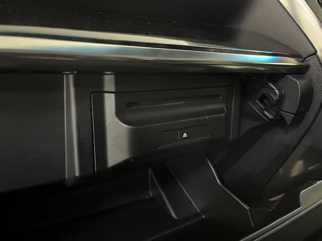 アルファードハイブリッドＳＲ　本州仕入　寒冷地仕様　禁煙車　ＪＢＬサウンド　デジタルインナーミラー　純正１０．５インチナビ　地デジ　ＤＶＤ再生　Ｂｌｕｅｔｏｏｔｈ　全方位パノラミックビューモニター　前後ドライブレコーダー　ＥＴＣ 4WD 2500 5Dr